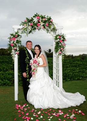 Archways at your wedding in Maui