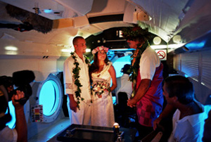 Hawaiian Island Weddings Submarine Maui Wedding